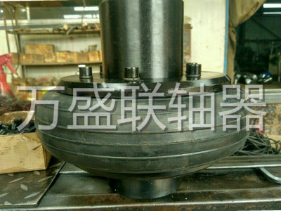 在傳動系統(tǒng)中輪胎聯(lián)軸器扮演重要角色